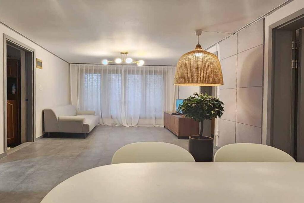 B-5 Hongdae Art House Apartment Seoul