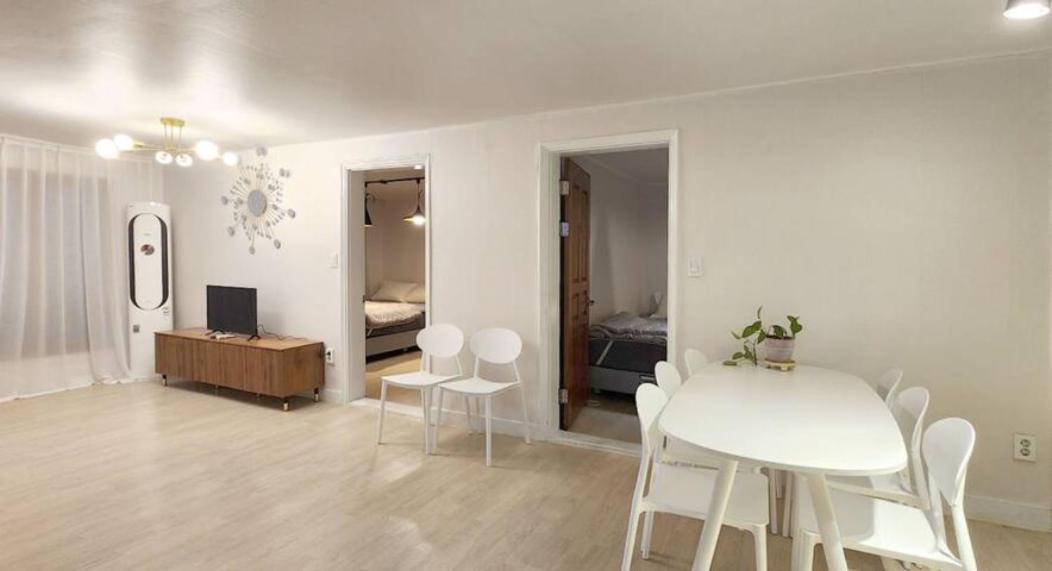 B-5 Hongdae Art House Apartment Seoul
