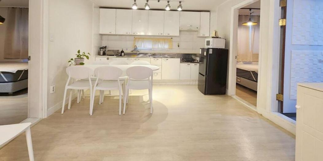 Apartment B-5 Hongdae Art House Seoul